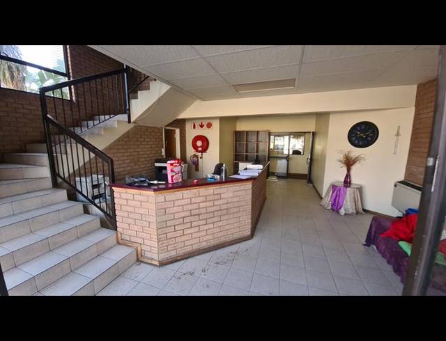 INDUSTRIAL PROPERTY TO RENT IN HALFWAY HOUSE